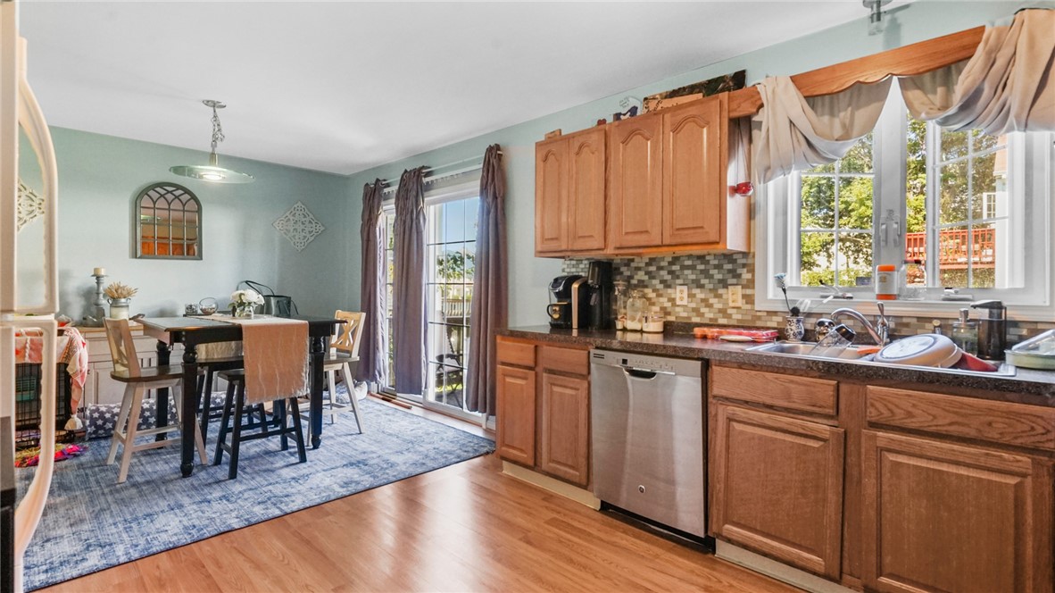 56 Benjamin Street Fall River, MA 02724 - Photo 6 of 25