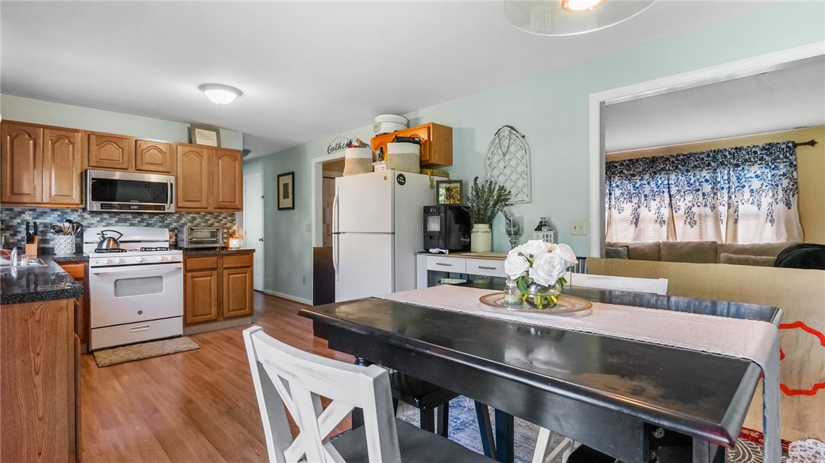 56 Benjamin Street Fall River, MA 02724 - Photo 9 of 25