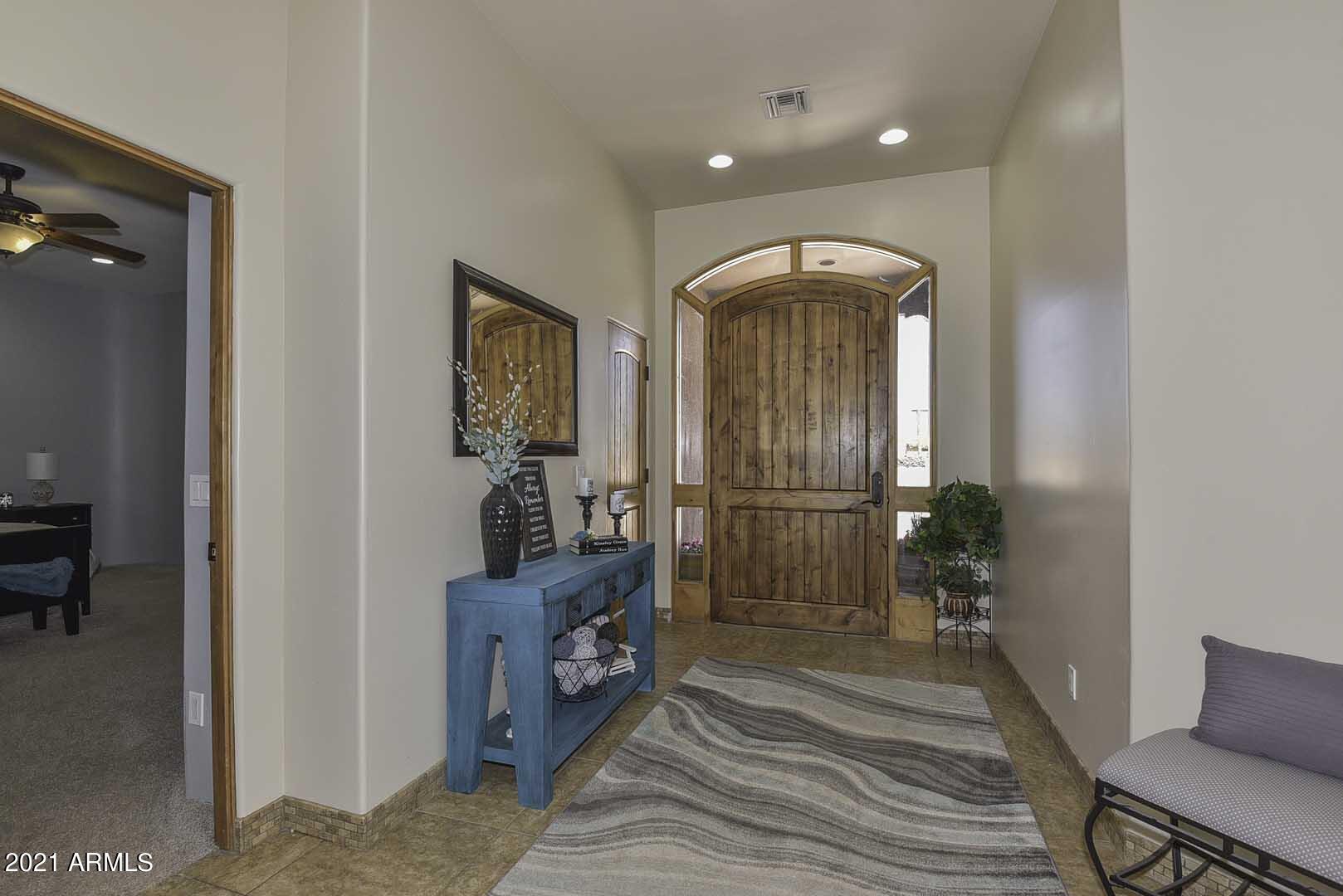 2415 West Tanya Road Phoenix, AZ 85086 - Photo 16 of 55 Foyer2