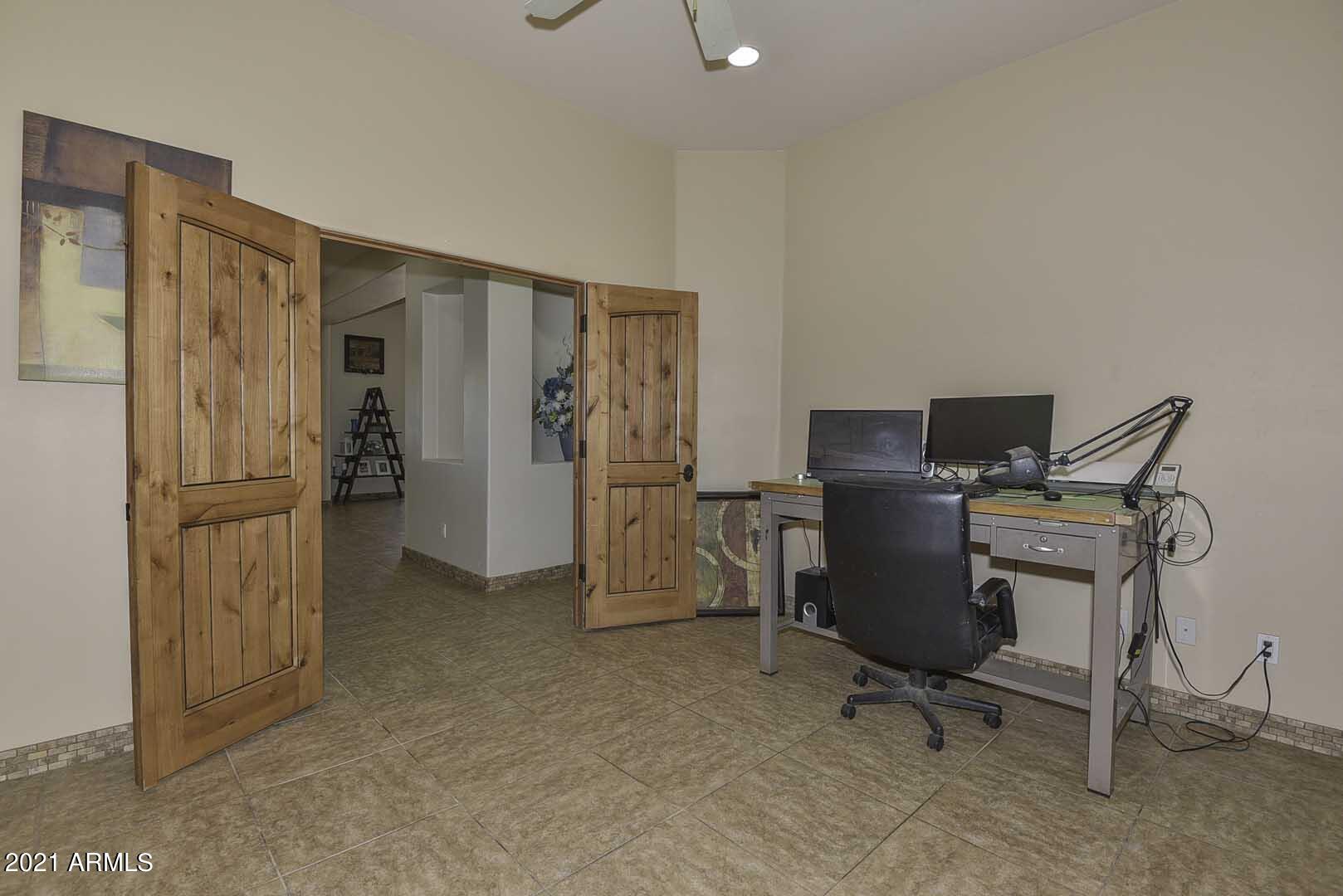 2415 West Tanya Road Phoenix, AZ 85086 - Photo 32 of 55 Den2