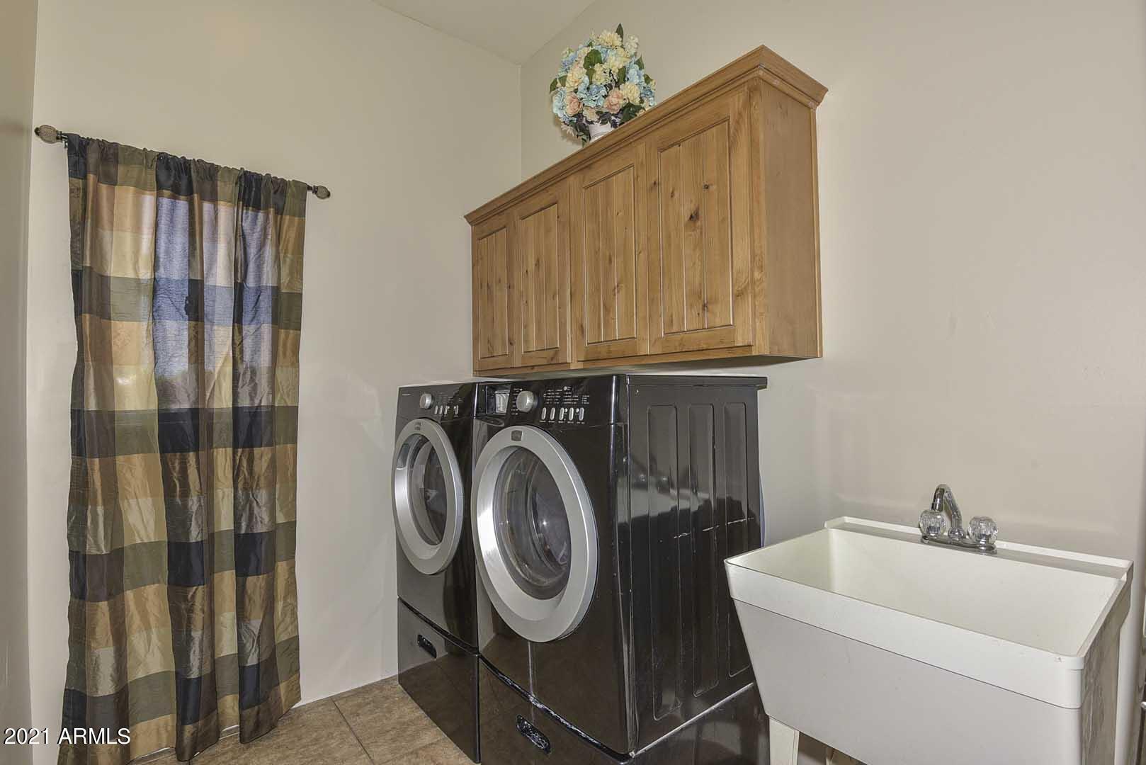 2415 West Tanya Road Phoenix, AZ 85086 - Photo 45 of 55 Laundry Room