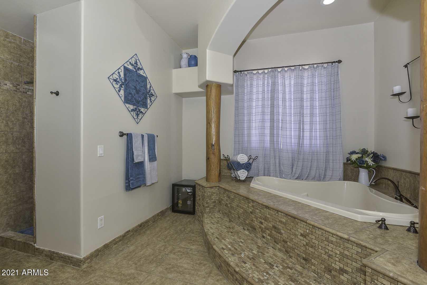 2415 West Tanya Road Phoenix, AZ 85086 - Photo 48 of 55 Master Bath3