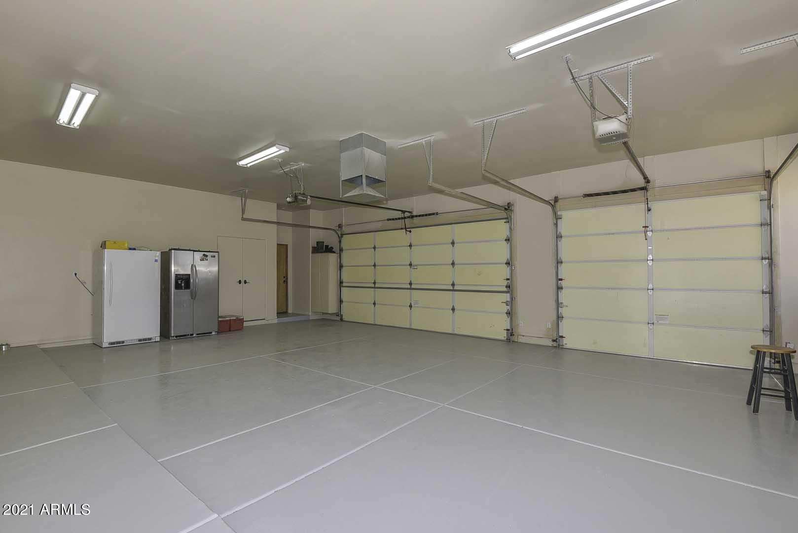 2415 West Tanya Road Phoenix, AZ 85086 - Photo 54 of 55 Garage