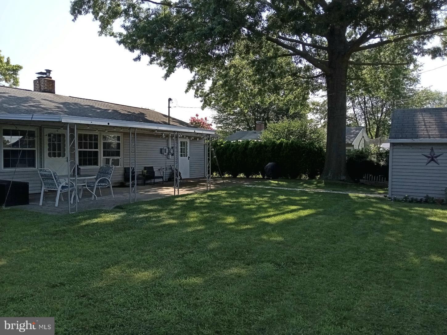 39 Broadleaf Road Levittown, PA 19057 - Photo 7 of 27 Gallery Image 7