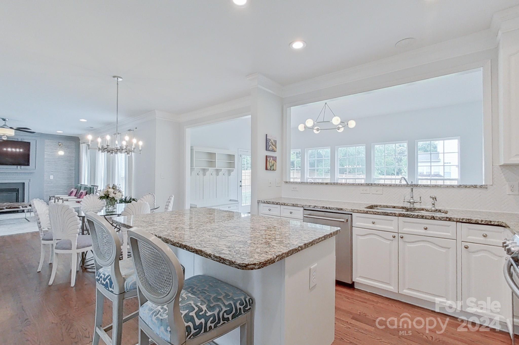 3304 Strawberry Road Matthews, NC 28104 - Photo 15 of 48 Gallery Image 15