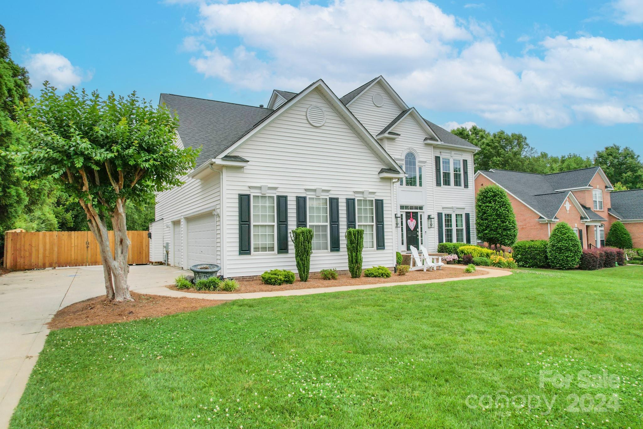 3304 Strawberry Road Matthews, NC 28104 - Photo 3 of 48 Gallery Image 3
