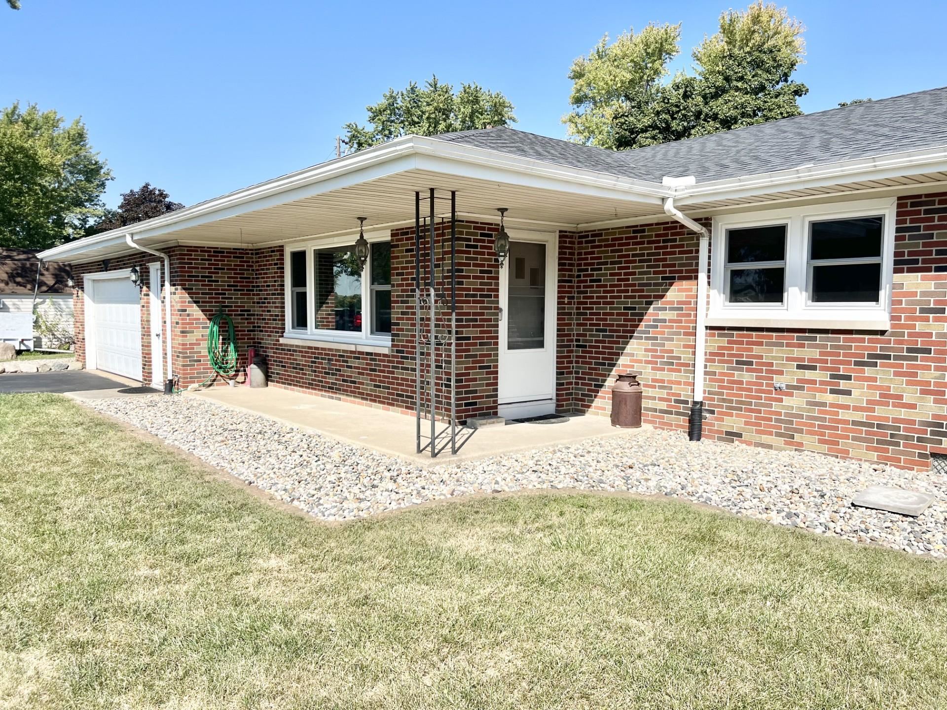 2316 Pleasant Ridge Road Fort Wayne, IN 46819 - Photo 5 of 33