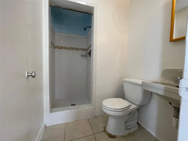 $950 | 3226 South Atlantic Avenue, Unit 2, Daytona Beach, FL 32118