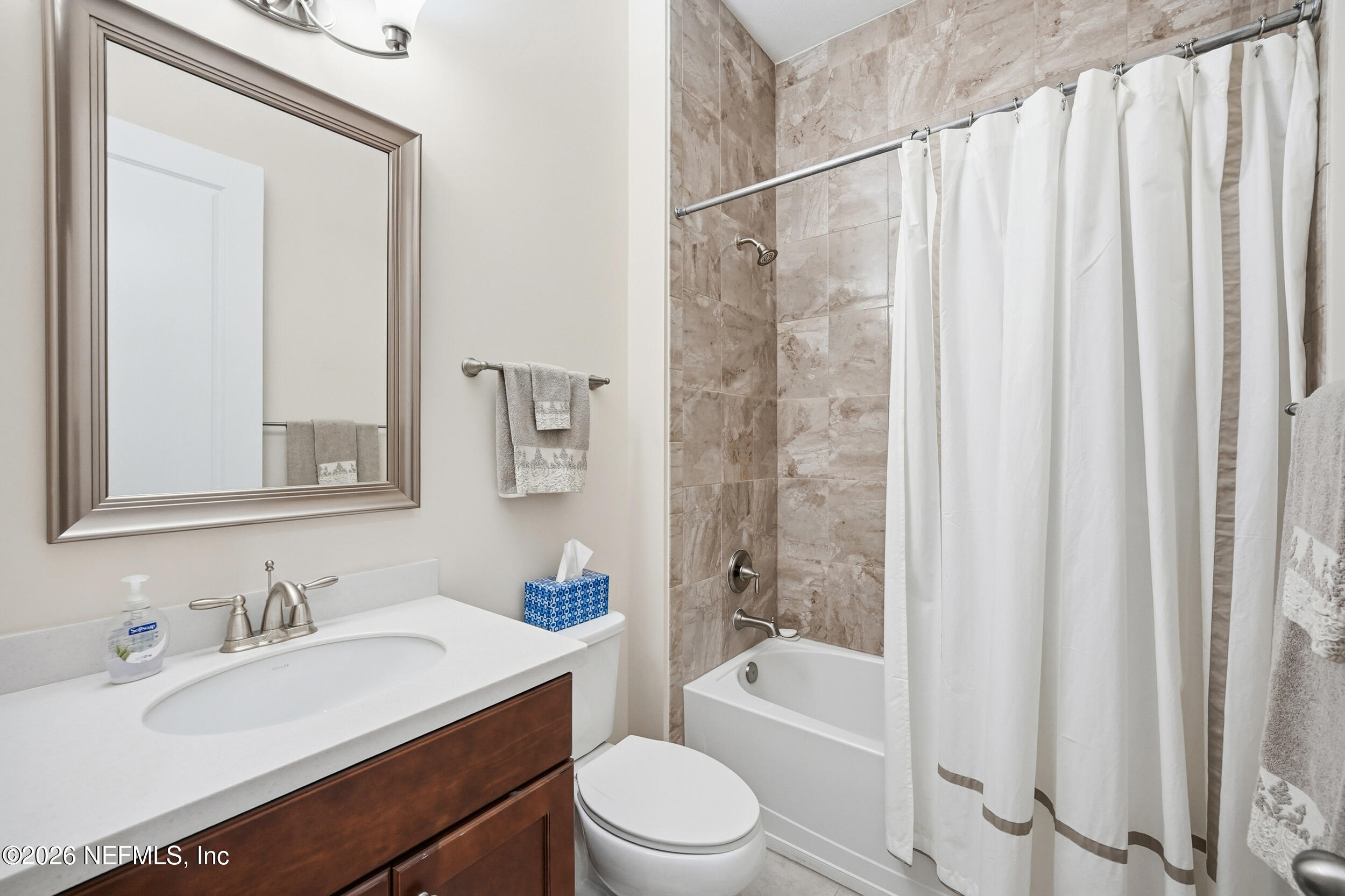 76 Astra Way St. Johns, FL 32259 - Photo 27 of 55 Elegant Guest Bath 2