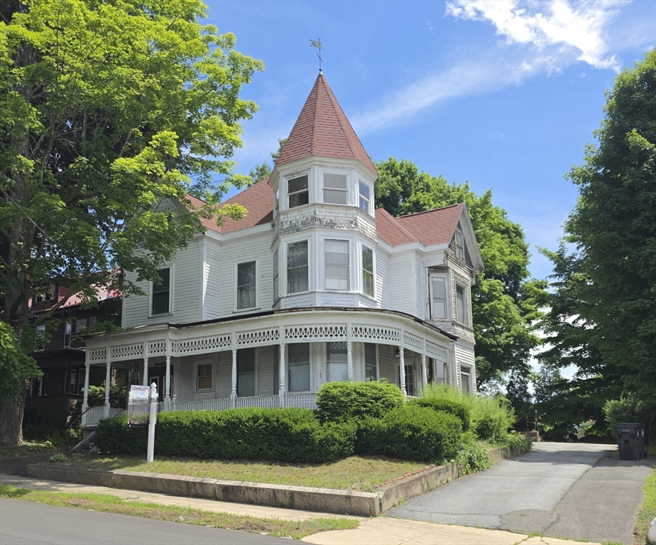19 Buttonwoods Avenue Haverhill, MA 01830 - Photo 1 of 28