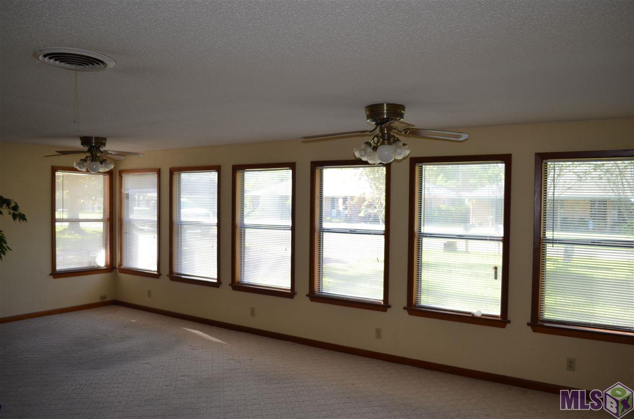 822 East Rome Street Gonzales, LA 70737 - Photo 8 of 12 Gallery Image 8