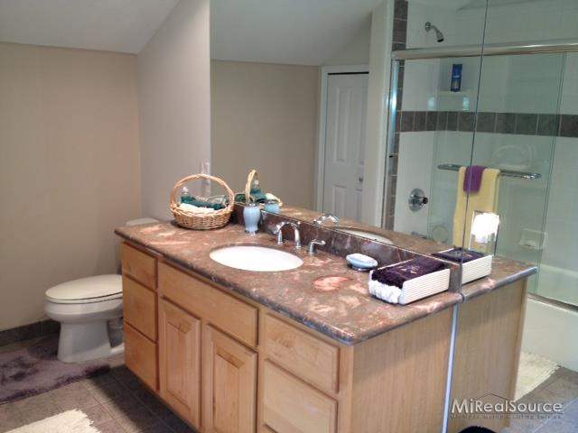 411 West Maryknoll Road Rochester, MI 48309 - Photo 15 of 24 31147202-14.JPG