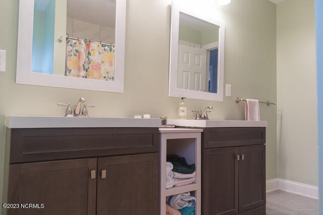 3620 Country Club Road Morehead City, NC 28557 - Photo 20 of 26 Hall bath