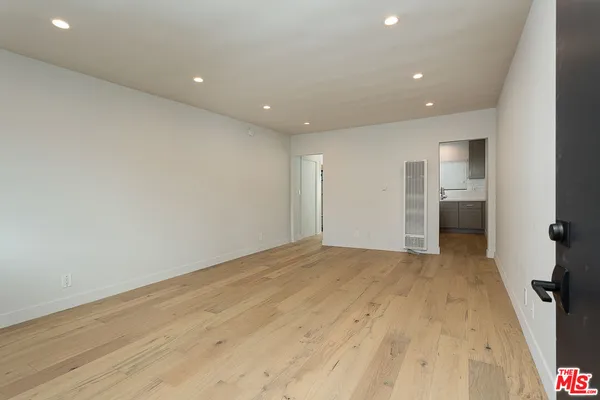 $1,995 | 11680 Ohio Avenue, Unit 202, Los Angeles, CA 90025