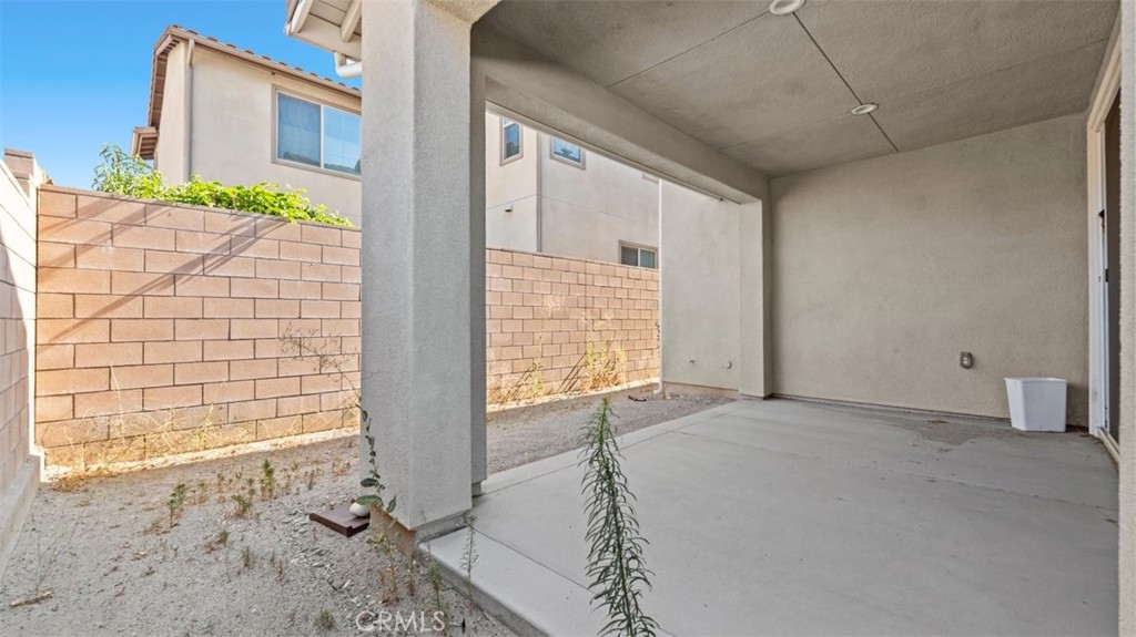 7044 Mallow Drive Mall, Unit 4 Fontana, CA 92336 - Photo 19 of 19 a view of a interior of the house