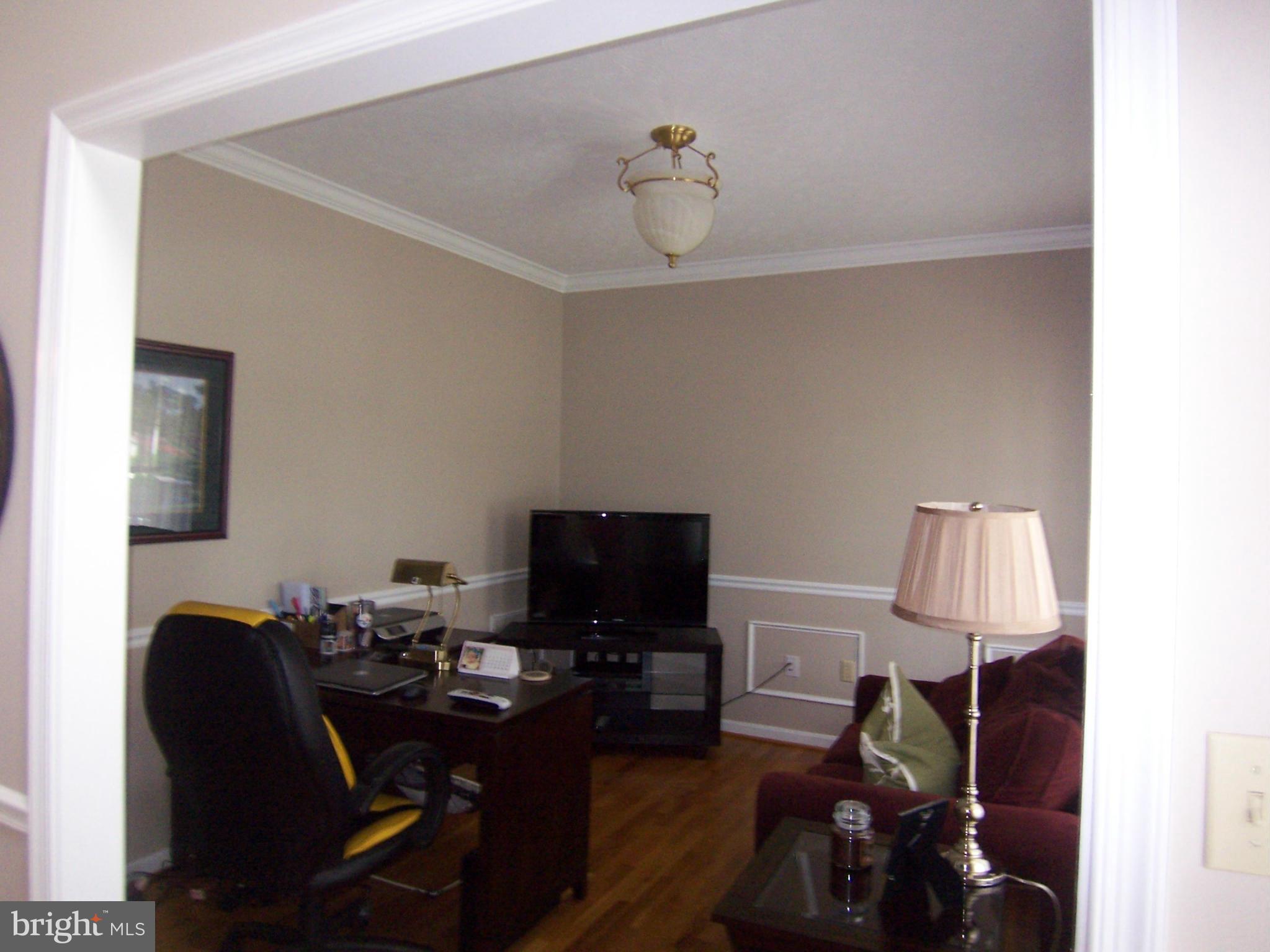 123 Canyon Road Winchester, VA 22602 - Photo 14 of 29 Living Room and or office