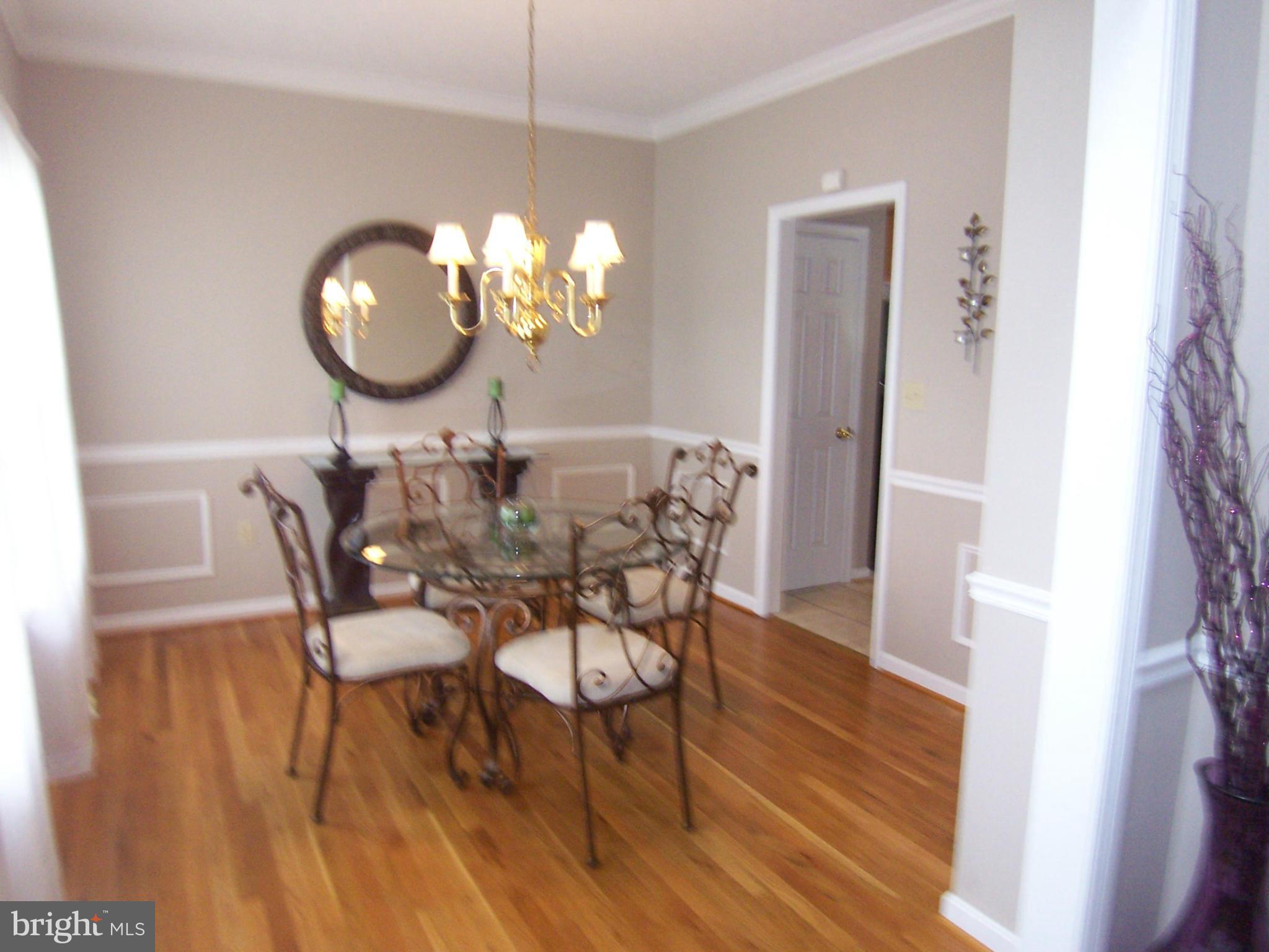 123 Canyon Road Winchester, VA 22602 - Photo 6 of 29 Dining Room