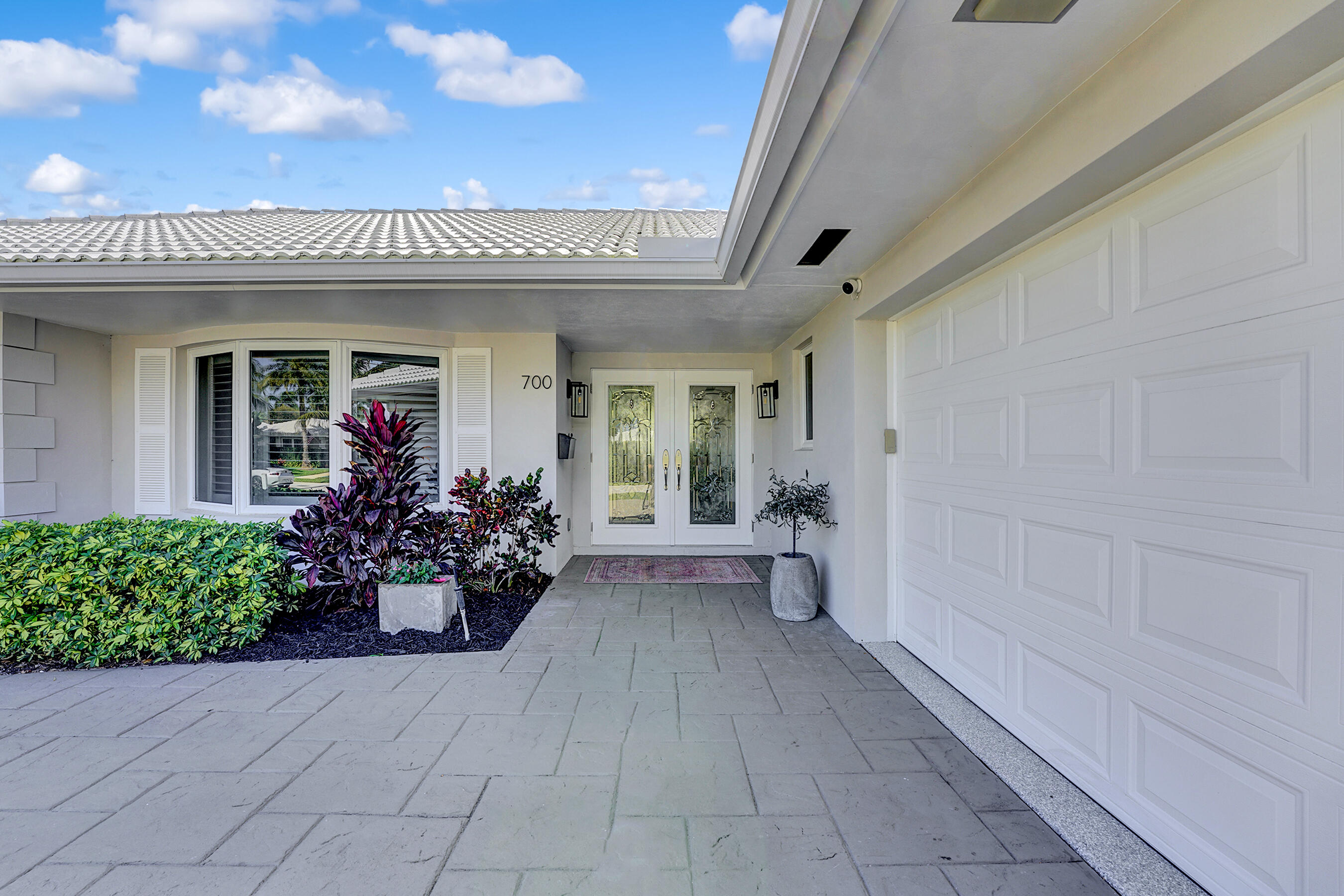 700 Holly Lane Boca Raton, FL 33486 - Photo 3 of 32 Impact Front Glass Door Entry