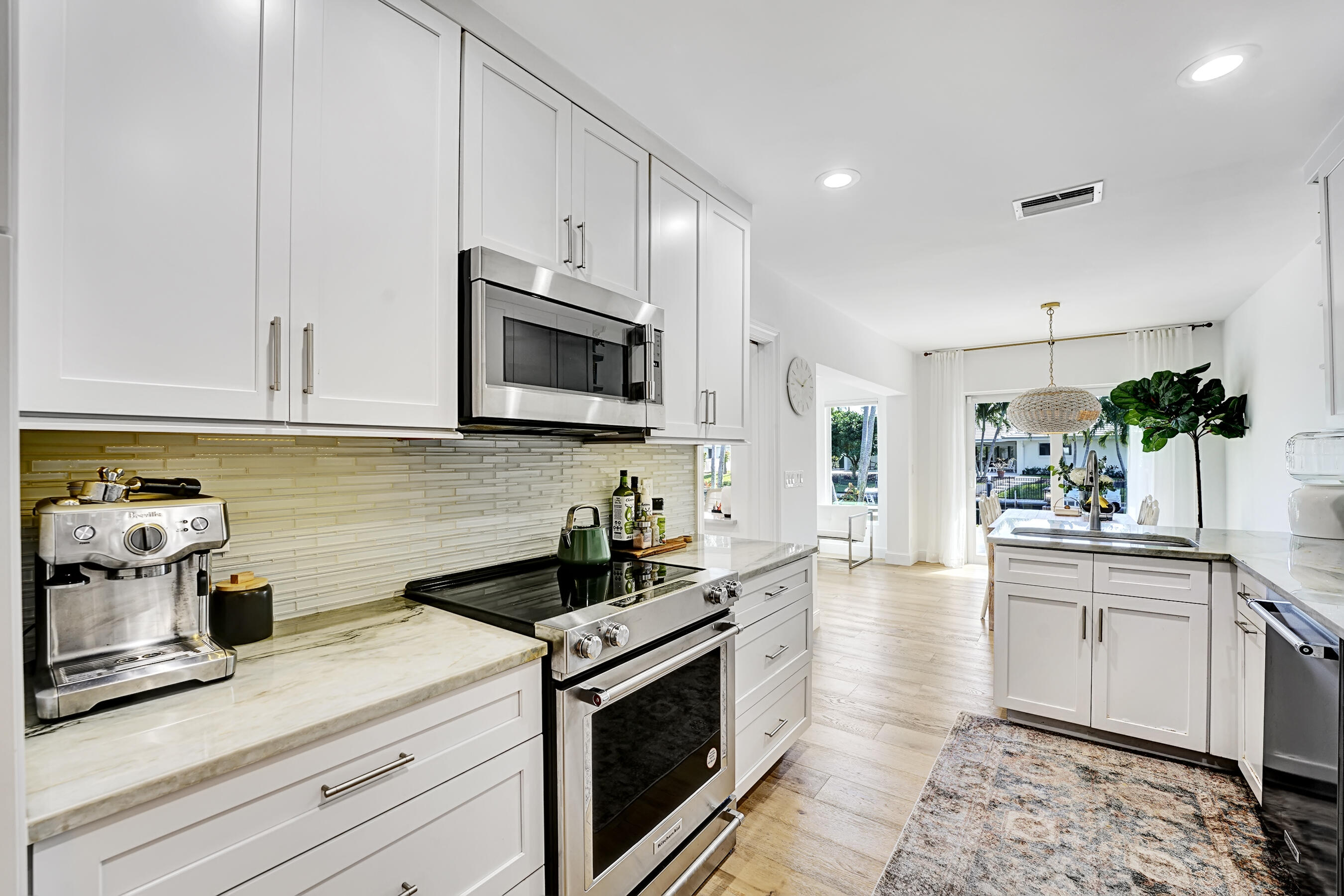 700 Holly Lane Boca Raton, FL 33486 - Photo 7 of 32 Gorgeous Kitchen