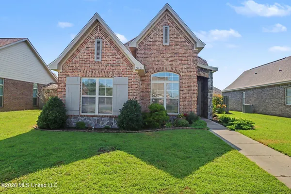 $289,000 | 510 Palm Breeze Drive, Ocean Springs, MS 39564