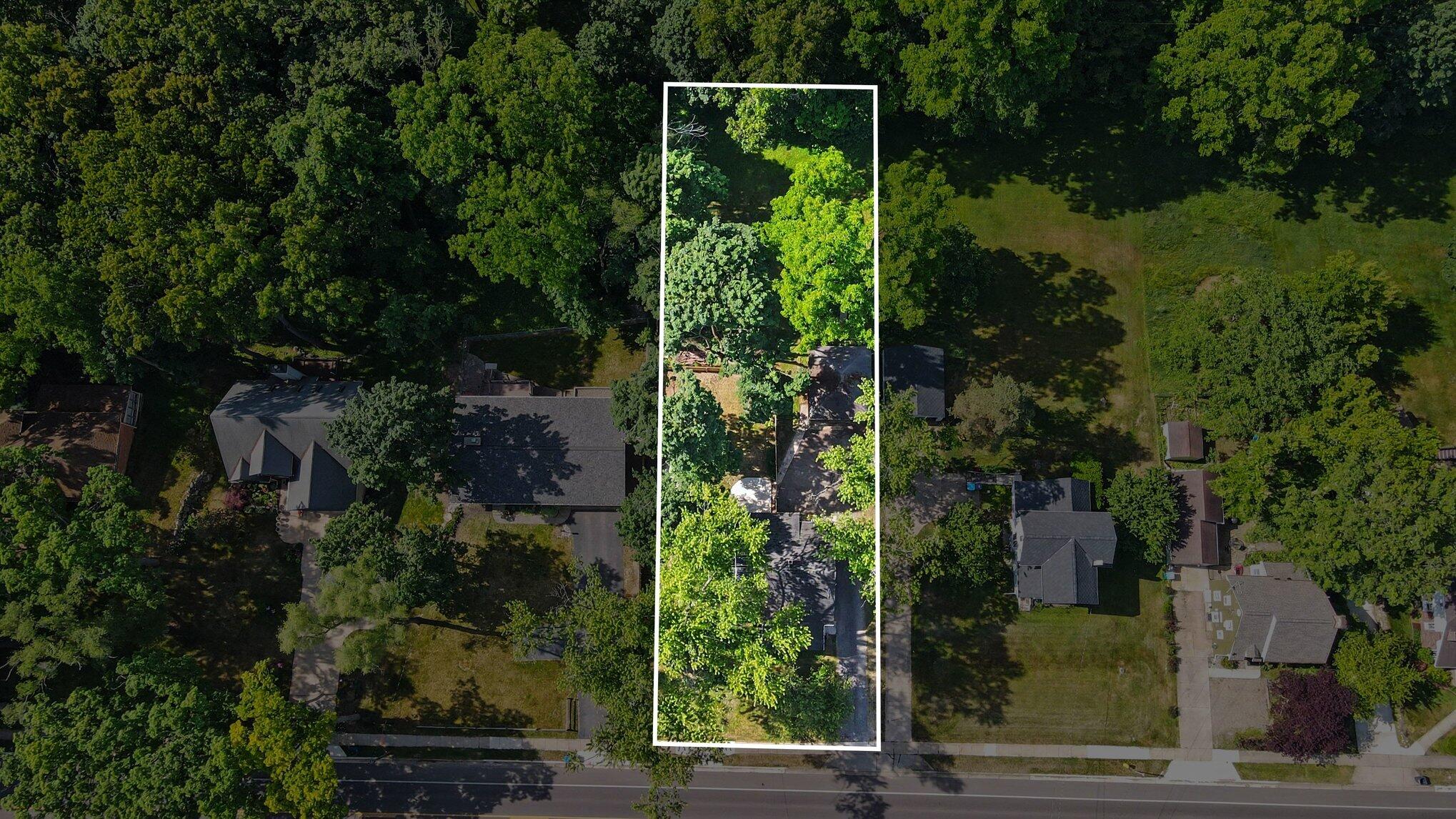 1213 Whites Road Kalamazoo, MI 49008 - Photo 21 of 23 025_dji_0515_653
