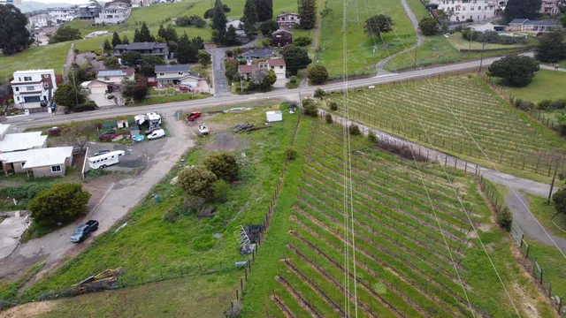 a view of an outdoor space
