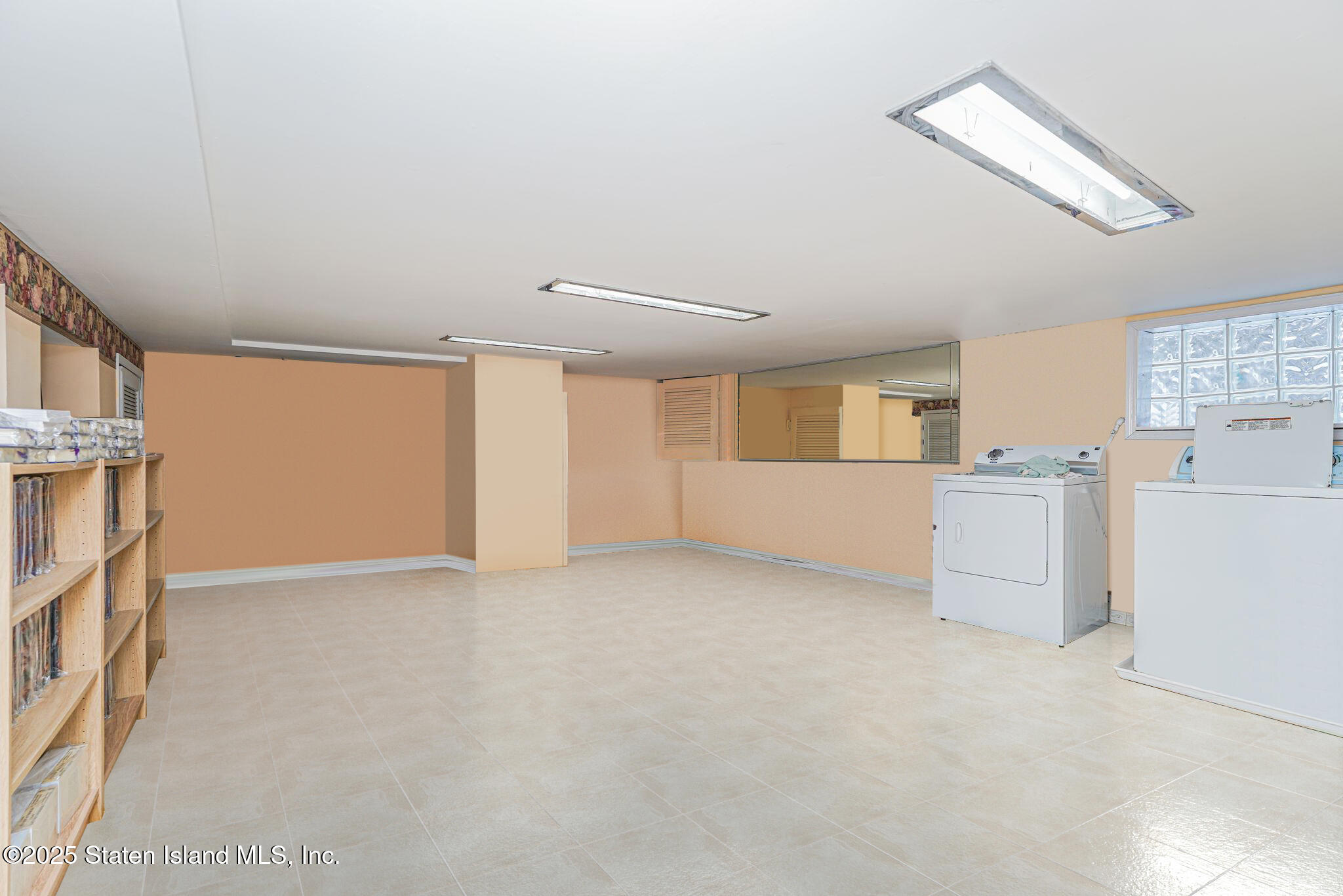 872 Edgegrove Avenue Staten Island, NY 10309 - Photo 25 of 26 Photo Jan 24 2025, 3 55 48 PM (8) (1)