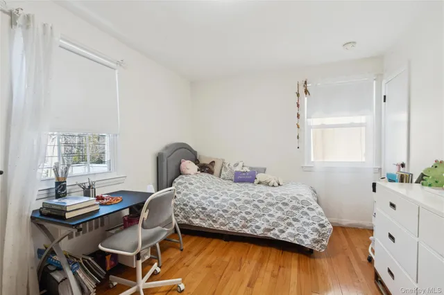 $1,178,000 | 29-30 Bell Boulevard | Bayside