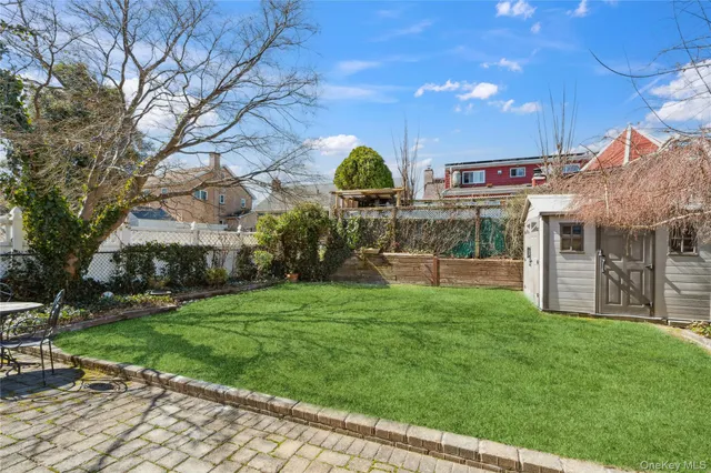 $1,178,000 | 29-30 Bell Boulevard | Bayside