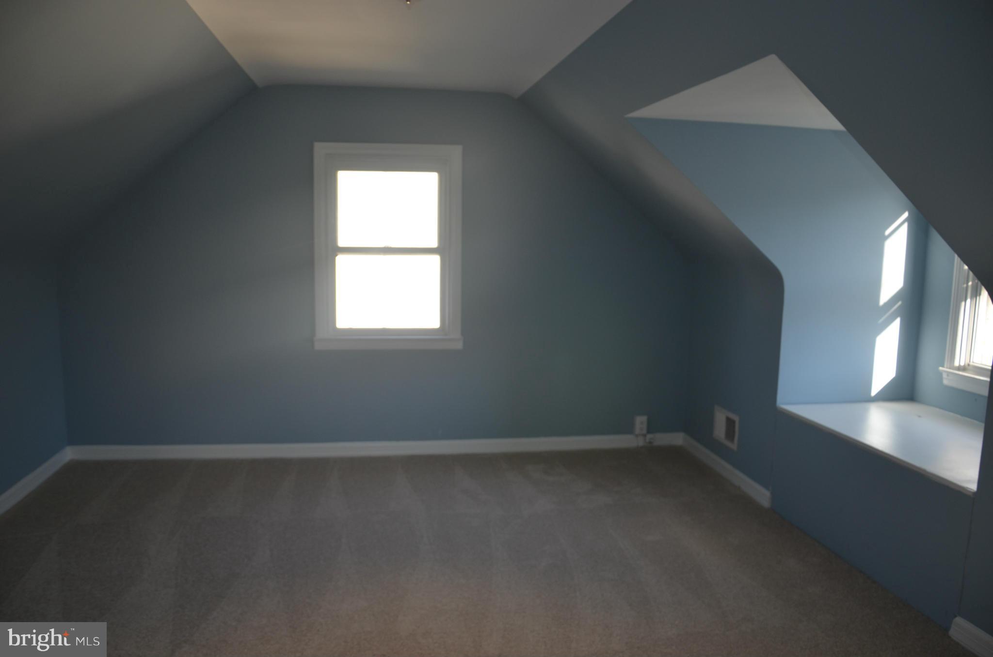 404 Holy Cross Road Baltimore, MD 21225 - Photo 17 of 24 Bedroom