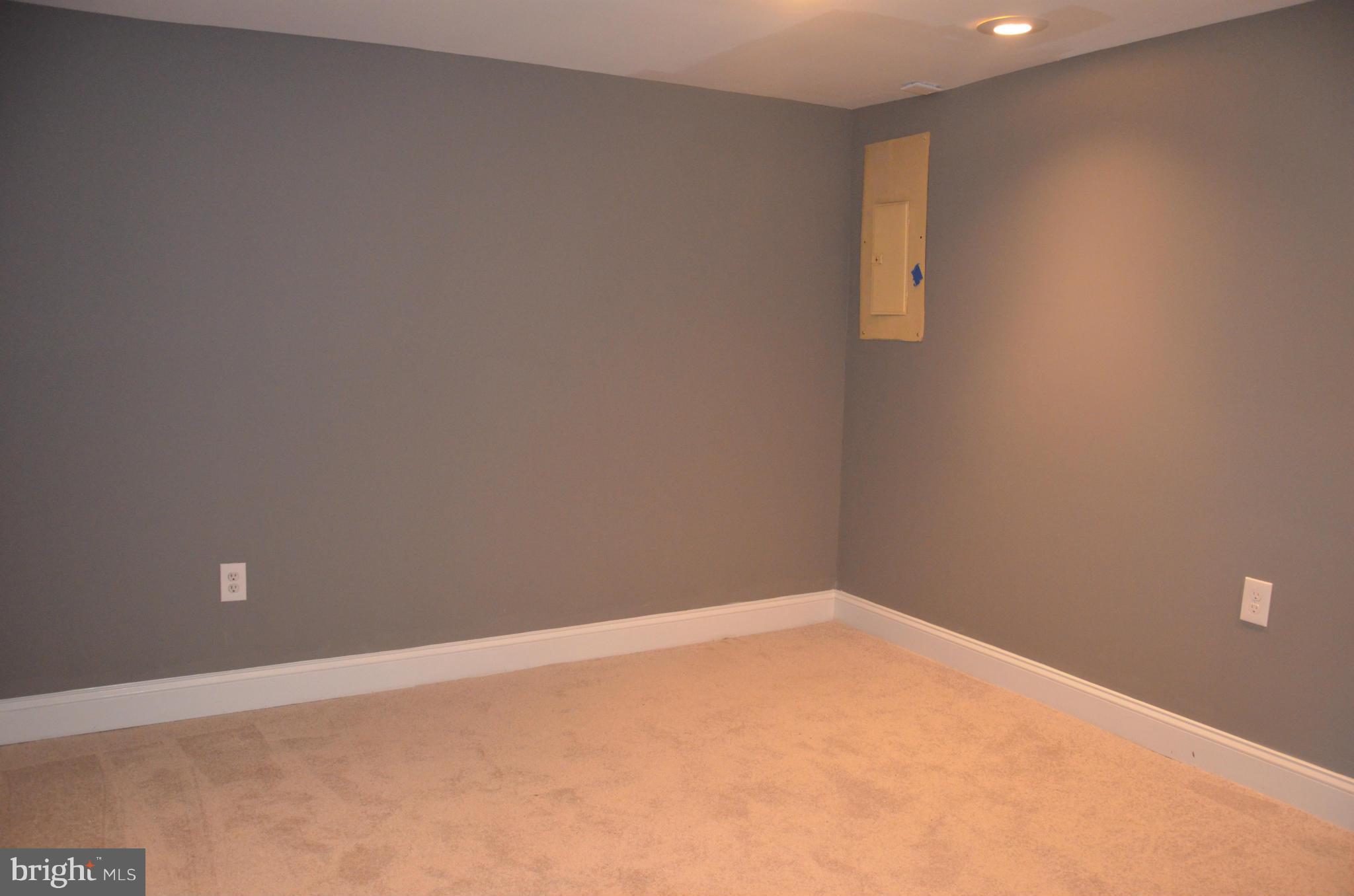 404 Holy Cross Road Baltimore, MD 21225 - Photo 18 of 24 Bedroom