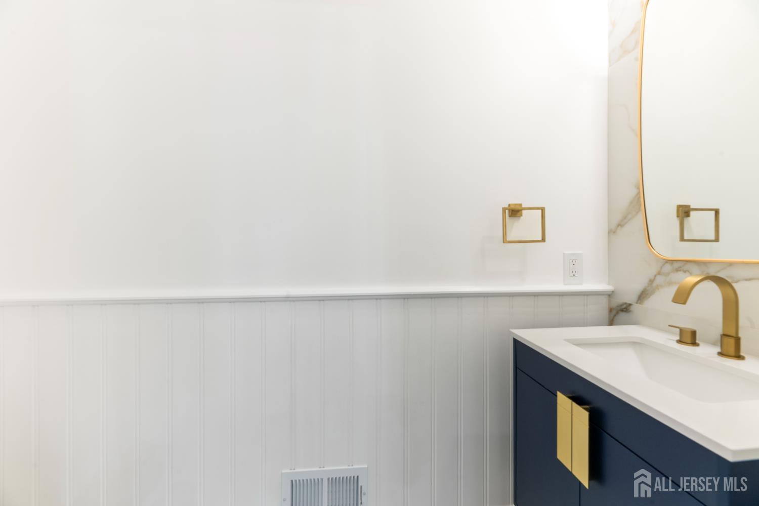 975 Inman Avenue Edison, NJ 08820 - Photo 23 of 62