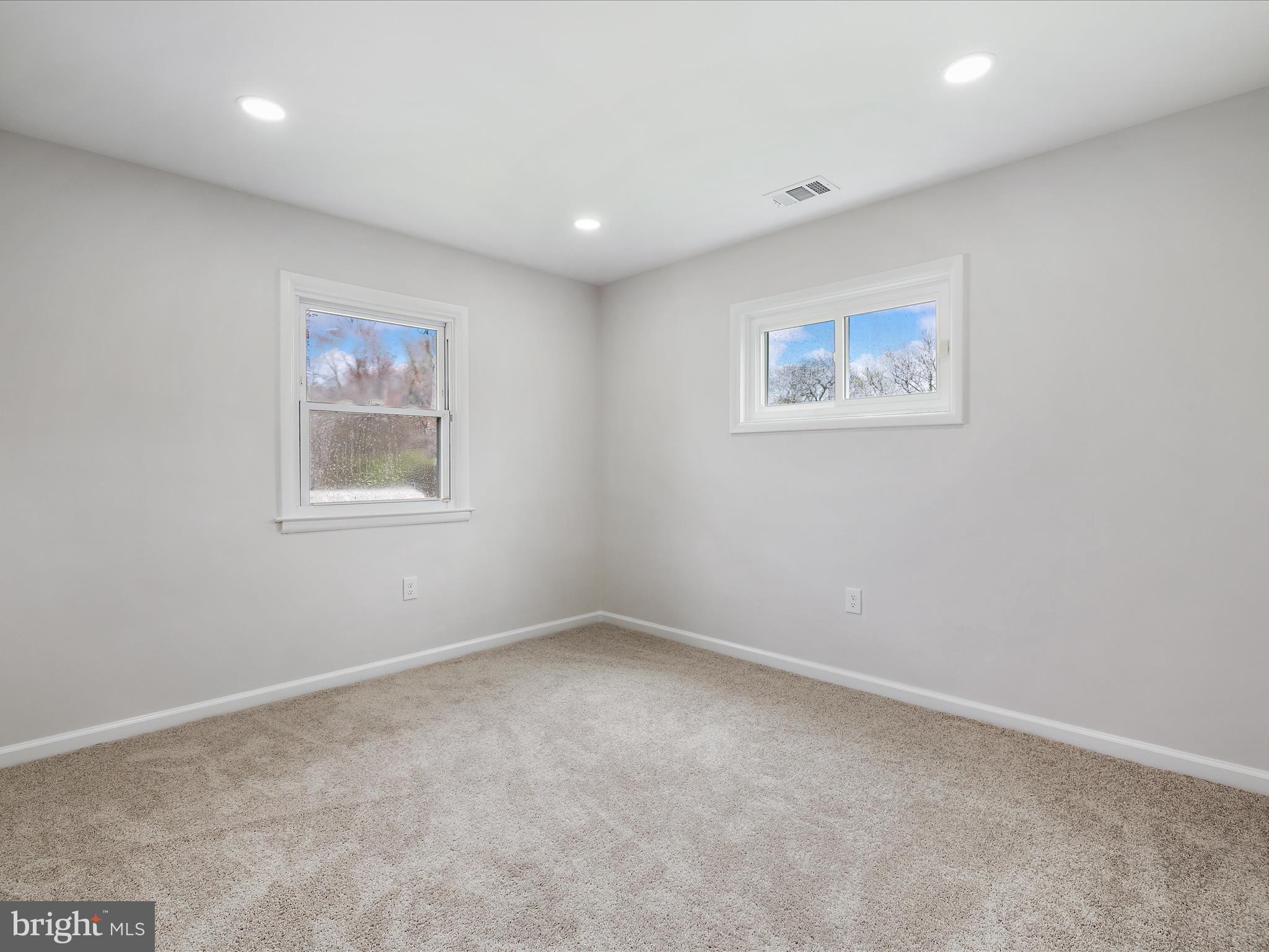 7040 Windsor Mill Road Gwynn Oak, MD 21207 - Photo 16 of 34 Bedroom