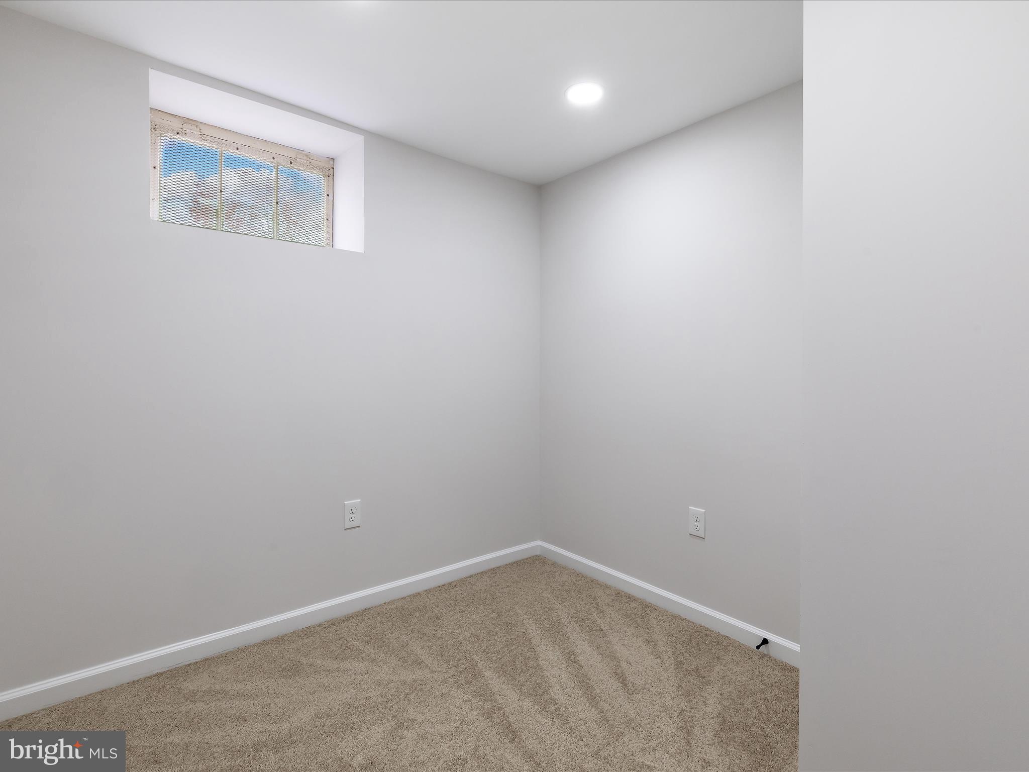 7040 Windsor Mill Road Gwynn Oak, MD 21207 - Photo 27 of 34 Bedroom