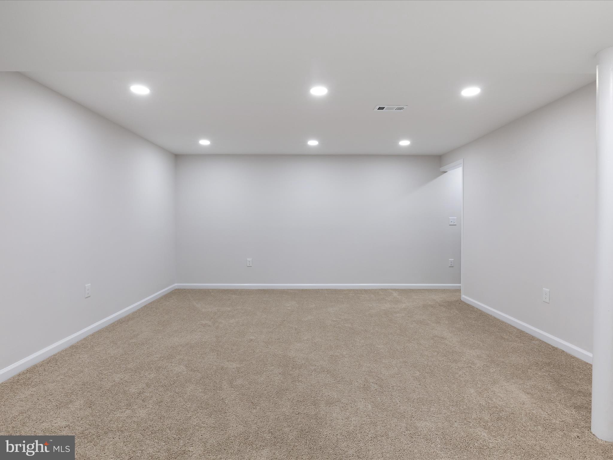 7040 Windsor Mill Road Gwynn Oak, MD 21207 - Photo 29 of 34 Recreation Room