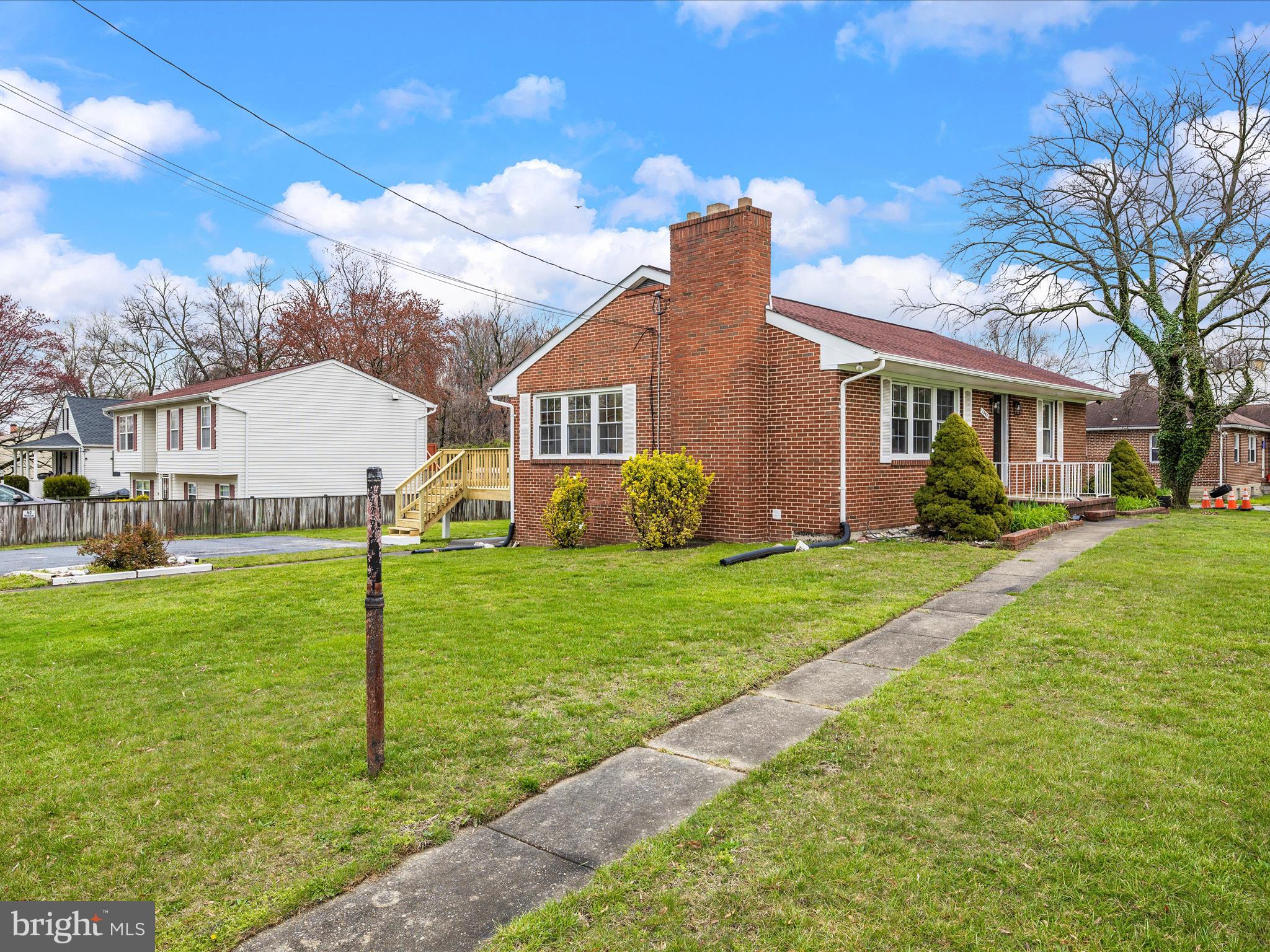 7040 Windsor Mill Road Gwynn Oak, MD 21207 - Photo 3 of 34 Entryway