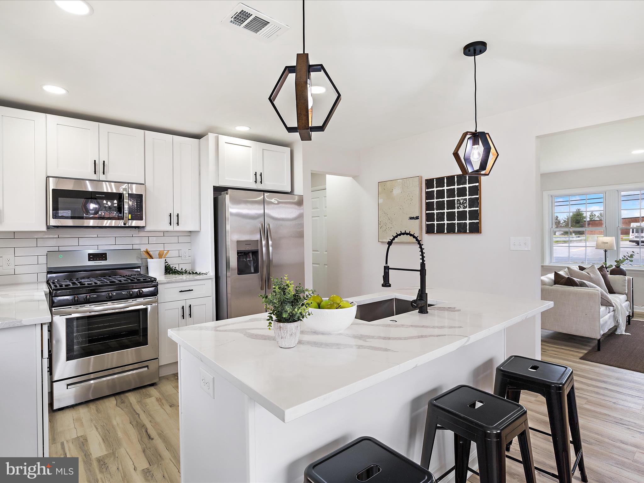 7040 Windsor Mill Road Gwynn Oak, MD 21207 - Photo 10 of 34 Kitchen