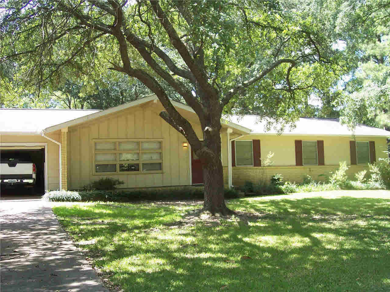 239 South Pear Orchard Road Ridgeland, MS 39157 - Photo 2 of 32 Photo 2