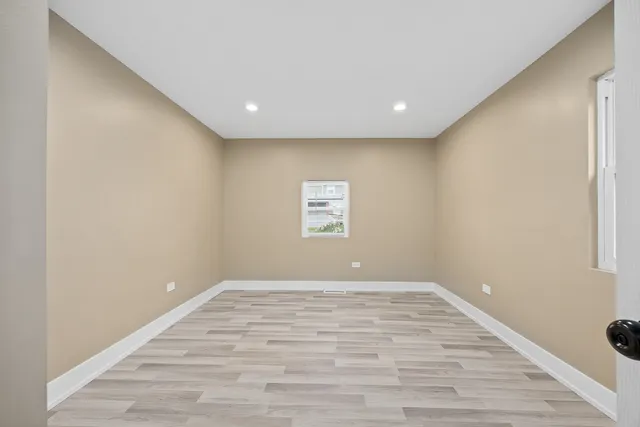 $269,900 | 209 North Hunter Street, Thornton, IL 60476