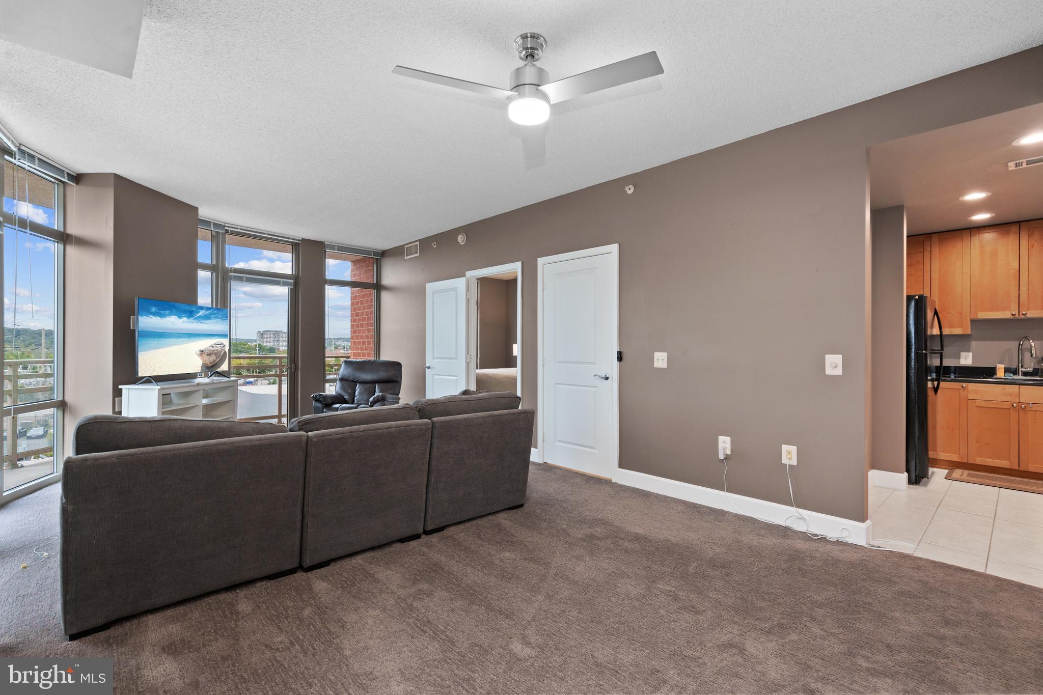 3600 South Glebe Road, Unit 401W Arlington, VA 22202 - Photo 7 of 27 Gallery Image 7