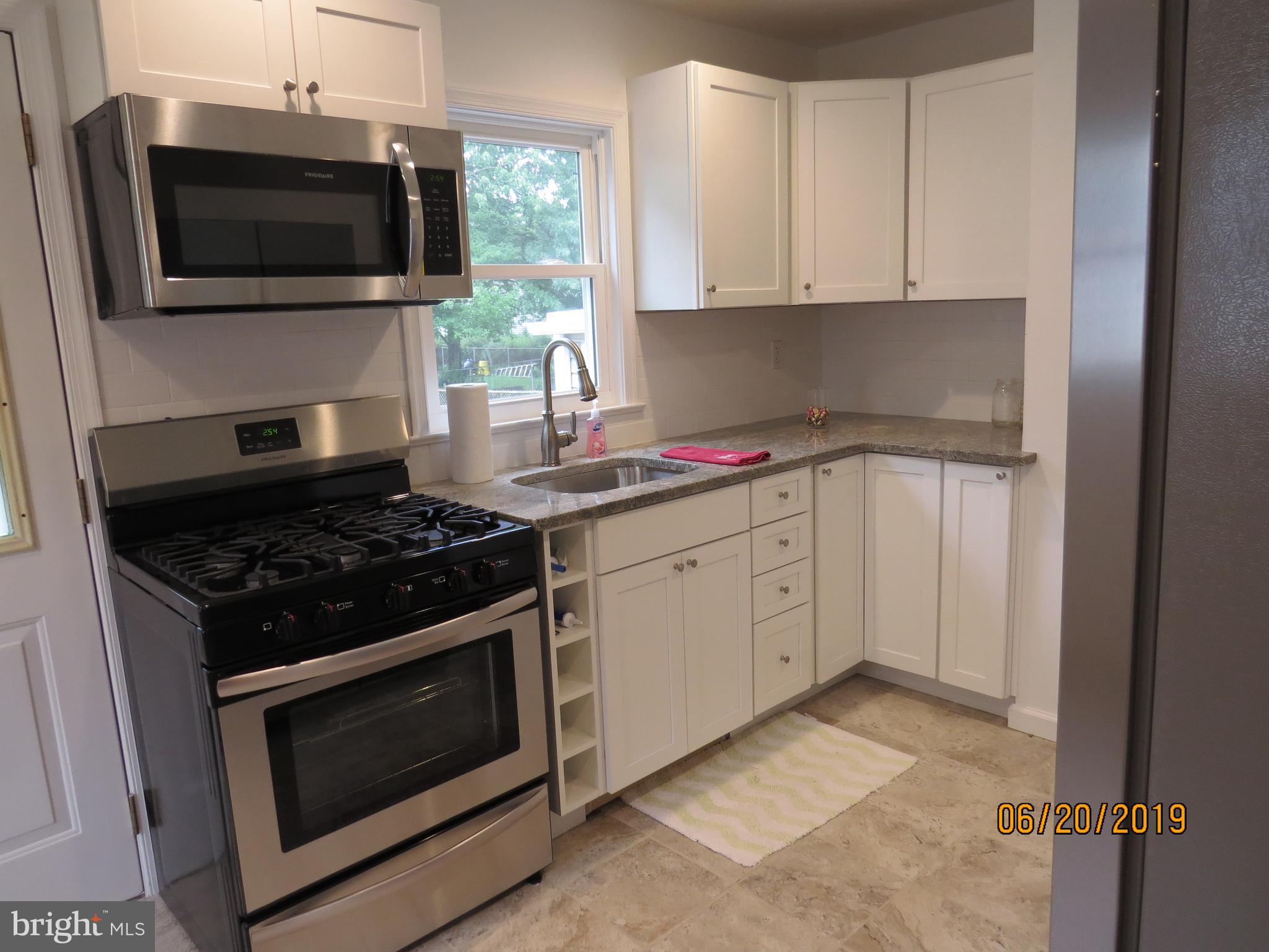 25 Miry Brook Road Hamilton, NJ 08690 - Photo 12 of 50