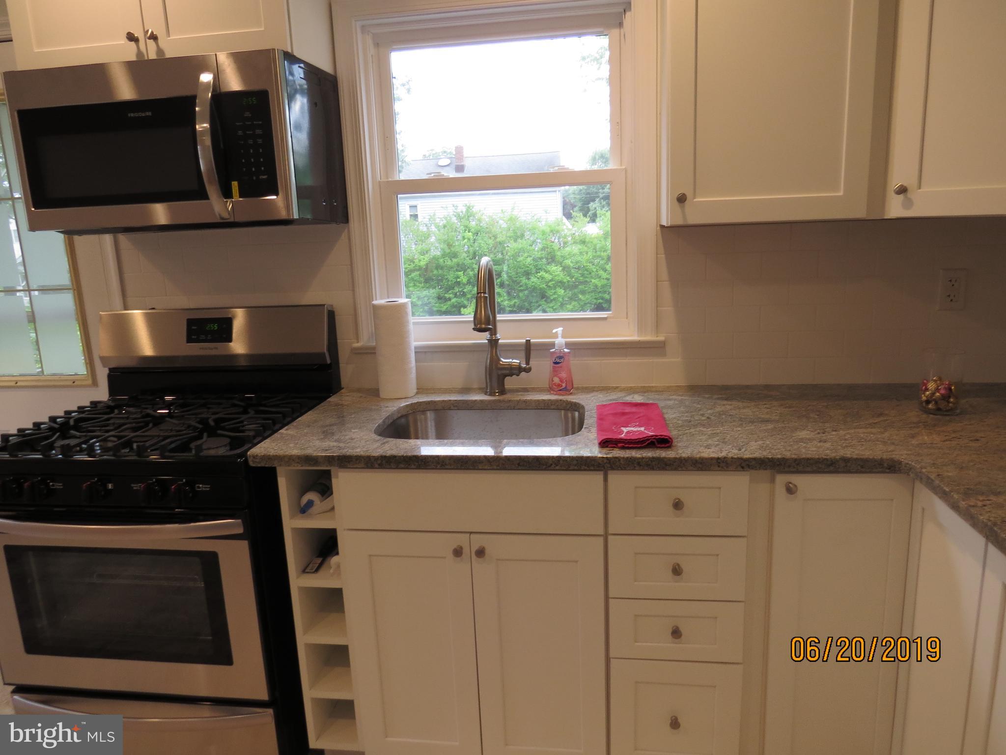 25 Miry Brook Road Hamilton, NJ 08690 - Photo 14 of 50