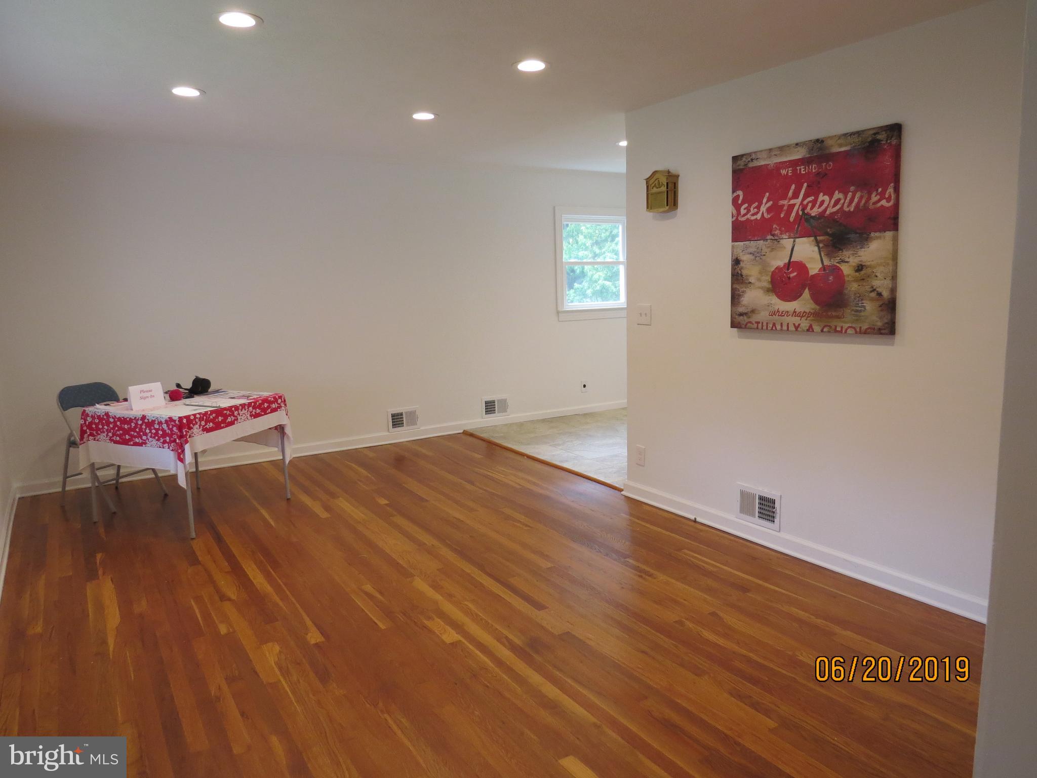 25 Miry Brook Road Hamilton, NJ 08690 - Photo 3 of 50 Living Room with hardwood floors