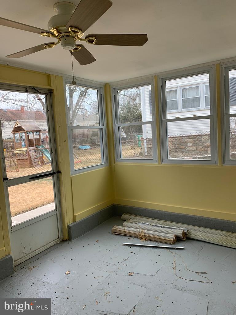 25 Miry Brook Road Hamilton, NJ 08690 - Photo 40 of 50 Screened in porch