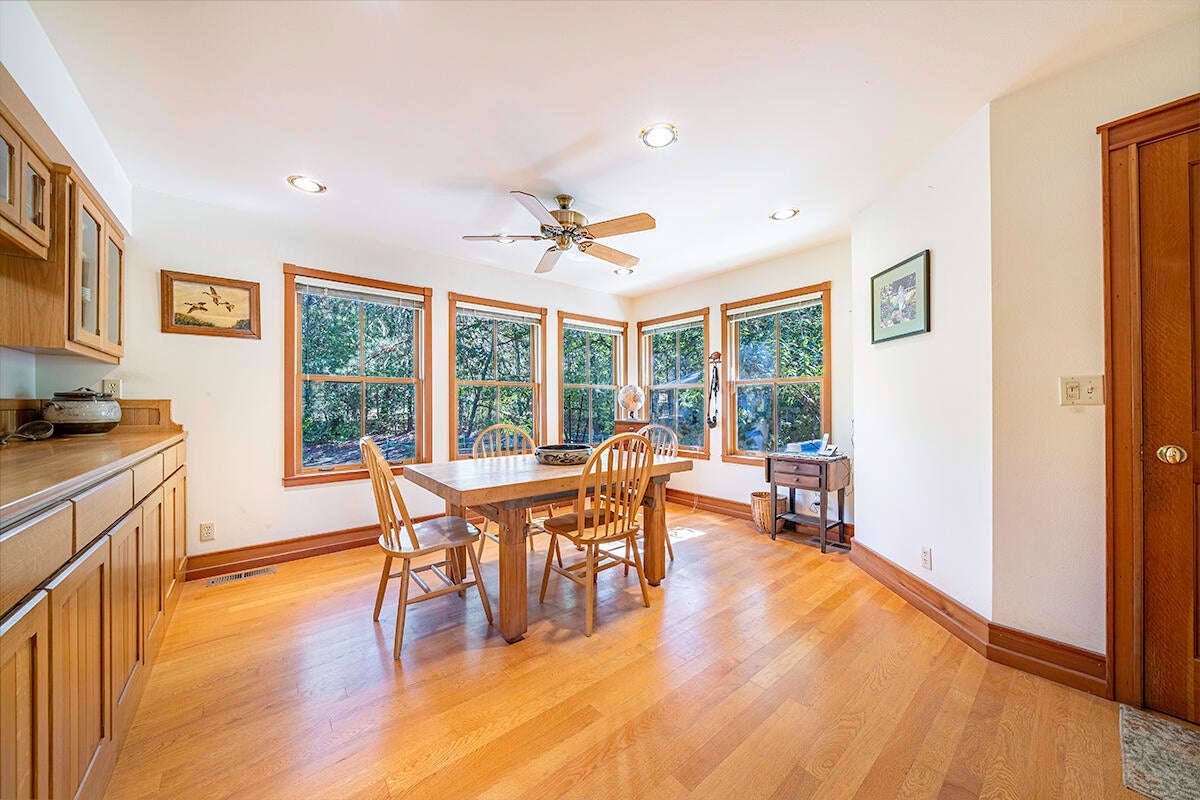 255 Davidson Road Williams, OR 97544 - Photo 22 of 82 DSC03626-Edit