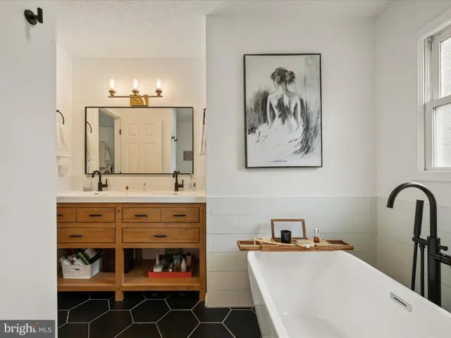 $659,000 | 501 Jefferson Street, Winchester, VA 22601