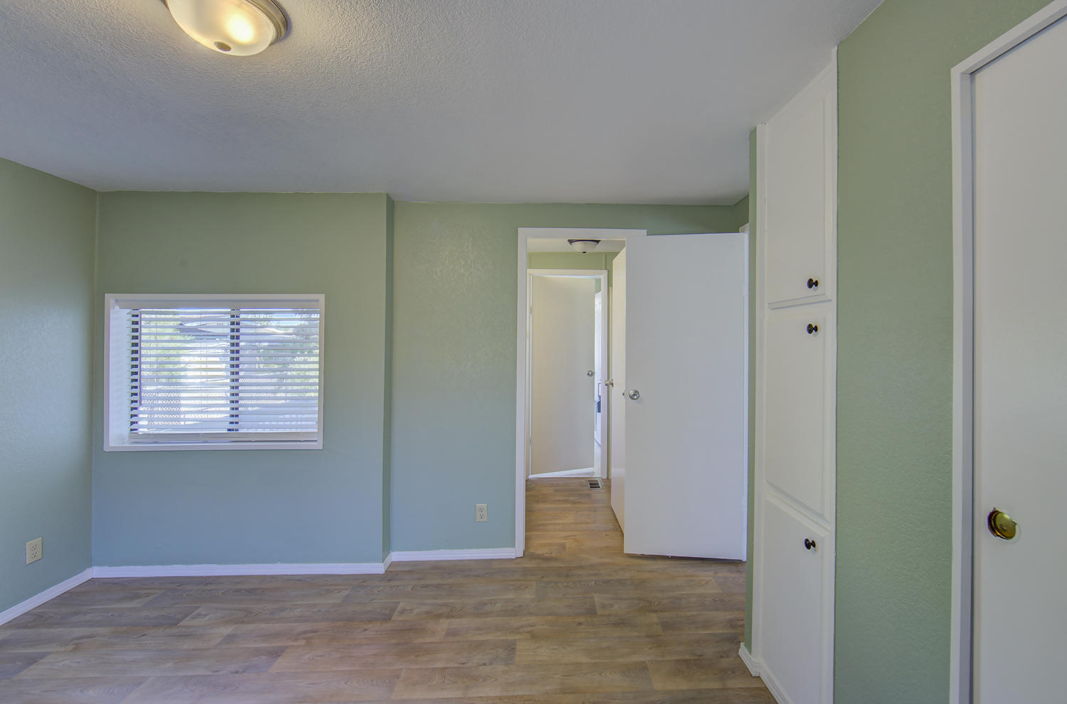849 Carol Rae Medford, OR 97501 - Photo 19 of 32 BR 2