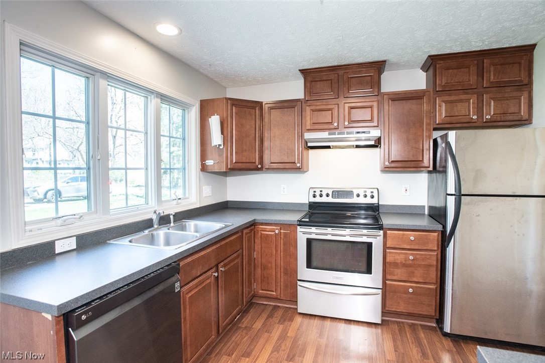 835 Bellus Road Hinckley, OH 44233 - Photo 6 of 27 Gallery Image 6