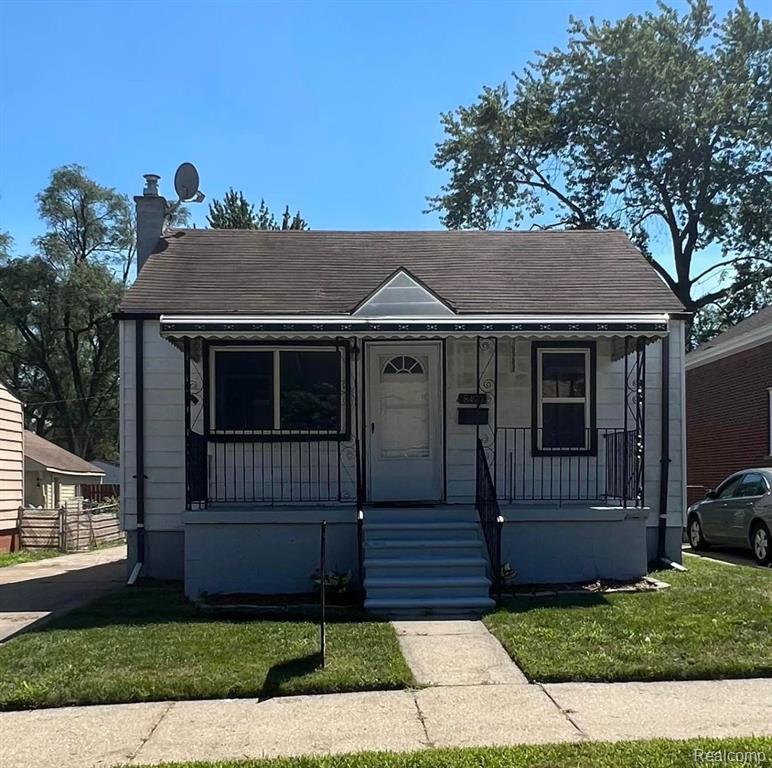 8490 Stephens Warren, MI 48089 - Photo 1 of 1 Gallery Image 1