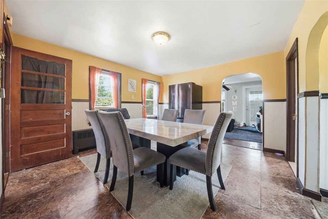 87 Manton Street Pawtucket, RI 02861 - Photo 4 of 20